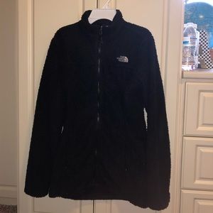 black north face sherpa jacket